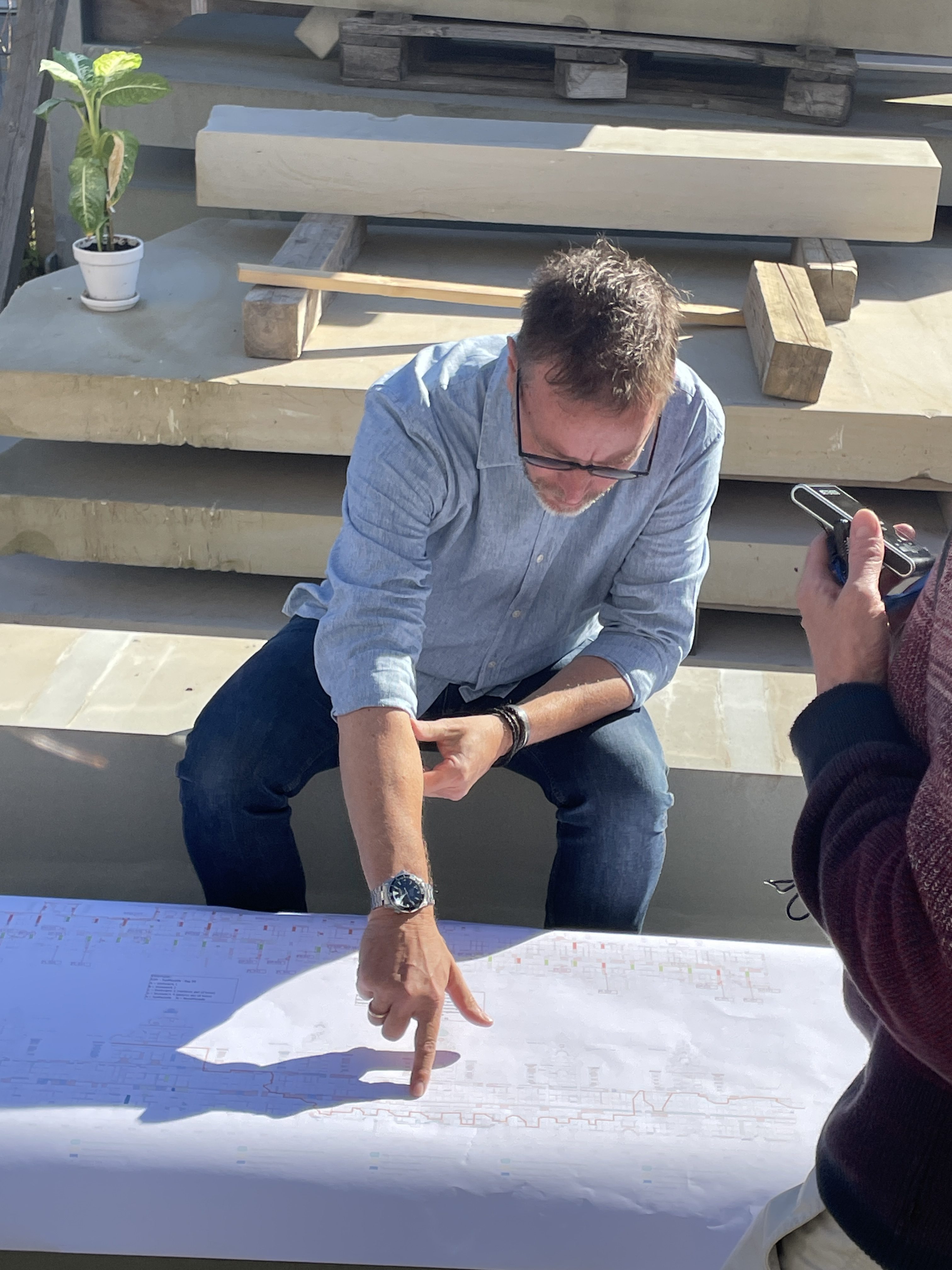 Planer vor bauplan