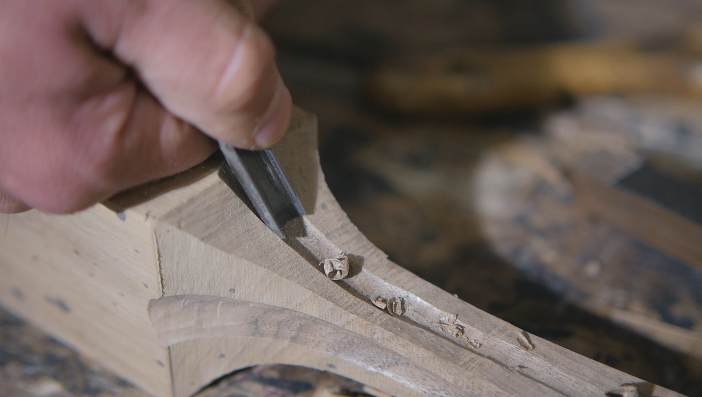 Schnitzen eines Details