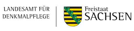 Das Landesamt für Denkmalpflege Sachsen begleitet das Förderprojekt kontinuierlich, bringt fachliche Expertise in den Dialog zur handwerklichen Denkmalpflege ein, unterstützt die Juryarbeit beim Denkmalpflegepreis und stärkt Austausch und Wissenstransfer durch Fachveranstaltungen.
